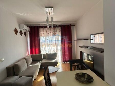 Qera, Apartament 1+1, Xhamllik, Tiranë