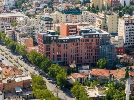 SHESIM AMBIENTE KOMERCIALE, TEK RRUGA E KAVAJES 1,197,000 €