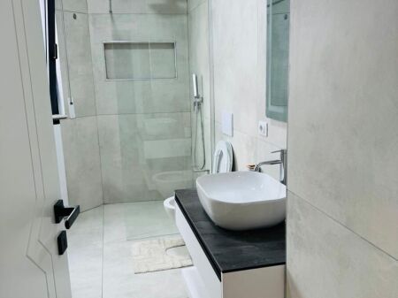 APARTAMENT 2+1 PER QIRA