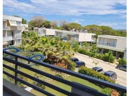 APARTAMENT 2+1 LURA 2 GJIRI LALEZIT