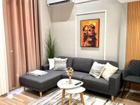 In Affitto: Duplex + 1 Posto Auto 📍Golden Park 3 (Di fronte a American Hospital 3) - 60.000 Lek/Mese - S.80m²
