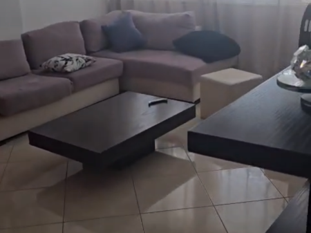 Apartaamwnt 2+1 per qera Yzberisht !