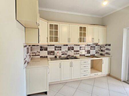 JEPET ME QERA SUPER APARTAMENT 2+1 NE ISH KËNETË DURRËS