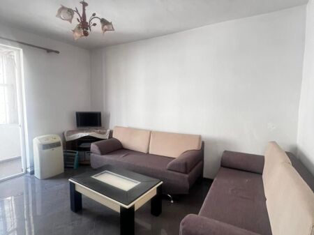 JEPET ME QERA APARTAMENT 1+1 PRANE SHKOLLES QEMAL MICI, DURRES