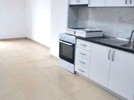 Jepet me qera apartament 1+1 me vlere 400 Euro ne 5 Maji