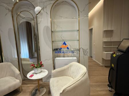 JEPET AMBIENT BIZNESI ME QERA 140M2 "KOMPLEKSI OLIMPIK" 1500 EURO