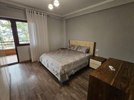 Tek Kopeshti Botanik Shitet Apartament 2+1+Depo Dhe I Mobiluar!