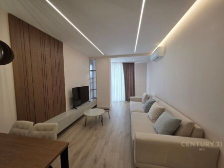 Modern Apartment 1+1 for rent at Golden Tower Residence IRG140656