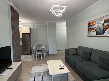 Al Nuovo Boulevard, si affitta un appartamento arredato 2+1+2!