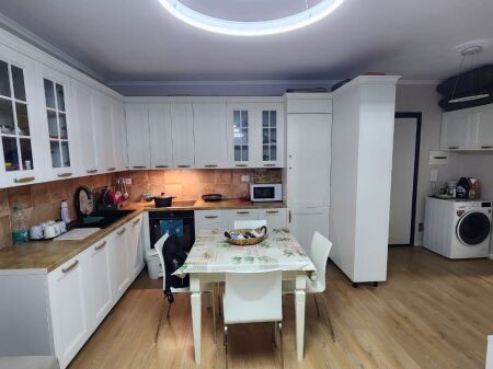 Apartment 1+1 for sale in Yzberisht !