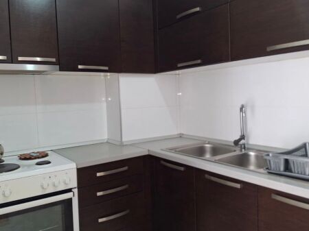 Apartament me qera 1+1 Misto Mame