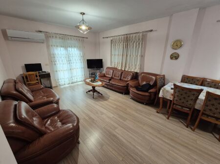 APARTAMENT ME QERA 2+1+2 KOMUNA E PARISIT 60.000 LEKE FH-73428