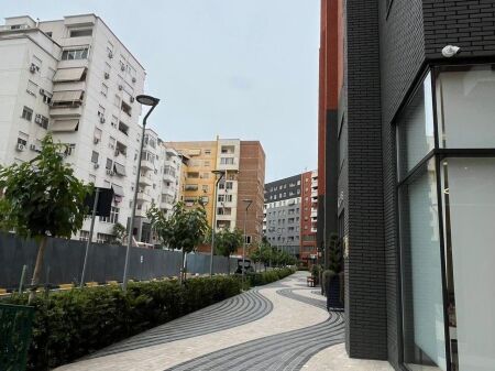 🏢 Shop for Rent at Delijorgji Complex