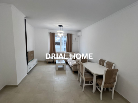 Apartament me qera 2+1+verande