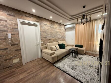 JEPET ME QIRA APARTAMENT 2+1+2 TE FUSHA AVIACIONIT