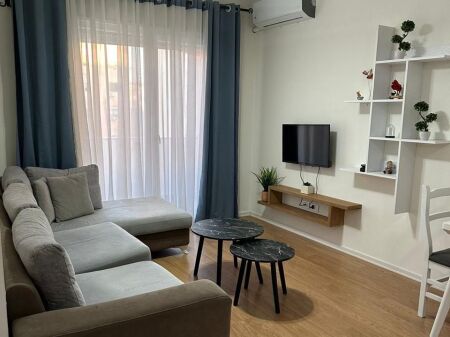 Rent | Apartament 1 + 1 | Materniteti i Ri | 500 €/month
