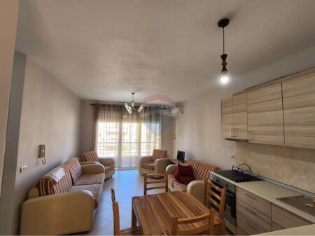Appartamento 1+1 in affitto in Via Peti, Lago Secco