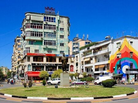 Shitet, Apartament 2+1, Sheshi Willson, Tiranë.