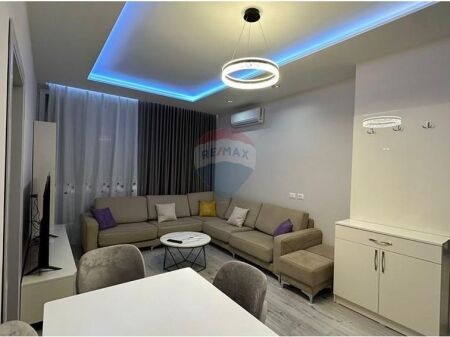 Apartament 1+1 per qira tek Shkolla e Kuqe