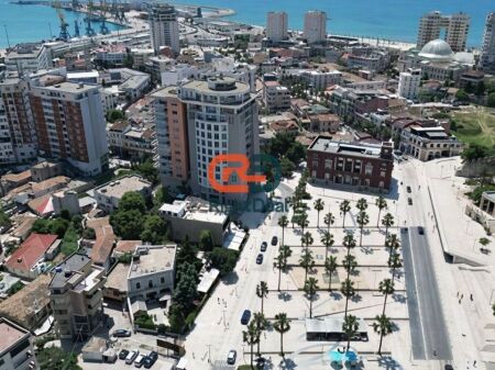 Ne Durres, Shitet Njesi Biznesi, Ideal Per Investim!!!