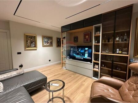 Apartment 2+1+2 for rent Shallvaret