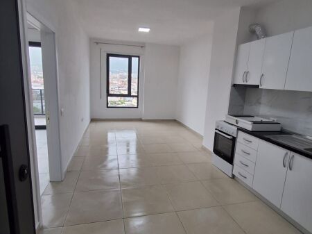 Rent | Apartament 1 + 1 | Rruga 5 Maji | 400 €/month
