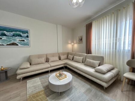 Apartament 2+1 për shitje në Vlorë