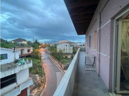 Rent, Apartment 2+1, Kodra e Priftit 350 €,
Orange