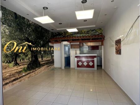 SHOP FOR RENT 35M2 PARIS COMMUNE