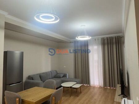 Jepet me qira Apartament 2+1 te Rruga 5 Maji