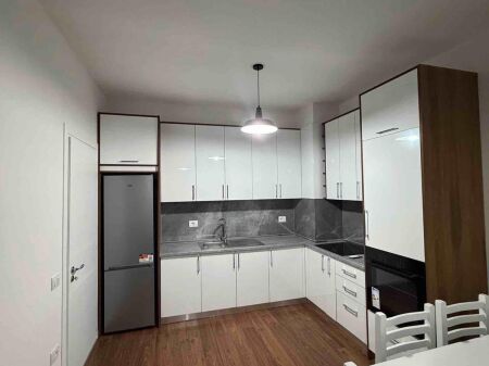JEPET APARTAMENT ME QERA 1+1 ASTIR