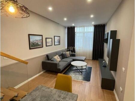 🏢 SHESIM APARTAMENT 2+1 + POST PARKIMI TEK GOLDEN PARK, RRUGA E KAVAJËS, TIRANË. BLERJE ME KREDI!