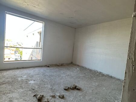 Apartament ne shitje 1+1