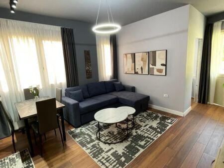 Apartament 2+1 me qira te Kopshti Botanik, Xhamia