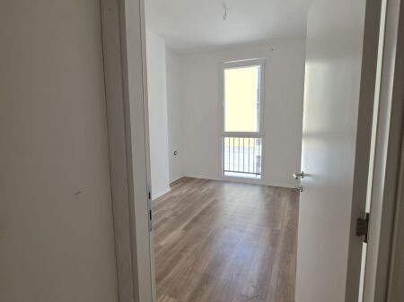 shitet apartament 1+1,1800 euro/m2,sauk i vjeter,kati 2