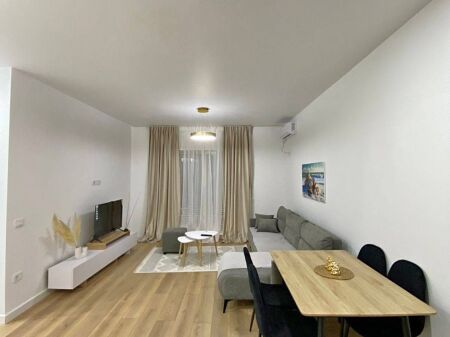 🏡 APARTAMENT MODERN ME QIRA – DON BOSKO, TIRANË