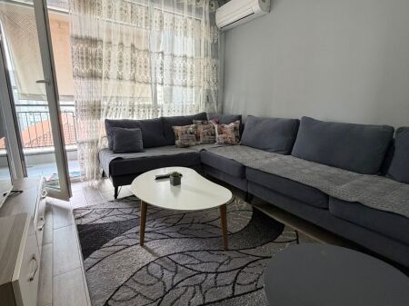 Rent | Apartament 1 + 1 | Farmacia 10 | 600 €/month