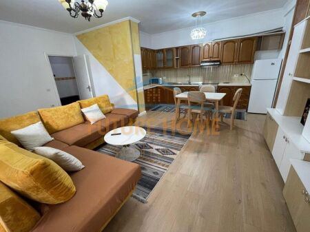 Shitet, Apartament 2+1+2, Kodra Diellit, Tiranë.