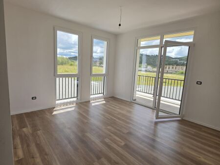 shitet apartament 2+1,1800 euro/m2,sauk i vjeter,kati 2