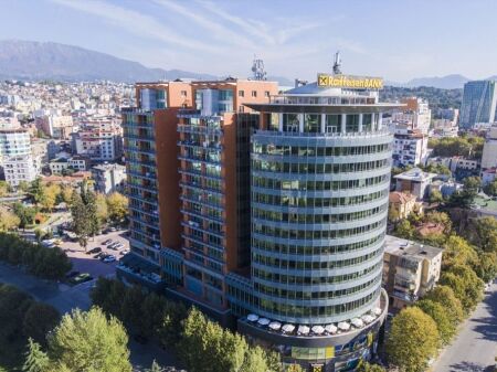 OFFICE SPACE 305M2 FOR RENT IN CENTER