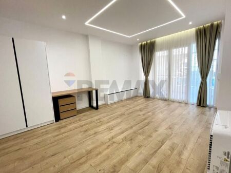 Modern apartment near the Zoo!