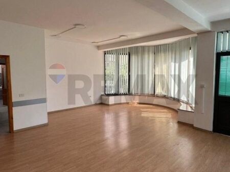 Commercial Space for Rent in Xhamllik  ID: 530281030-1001