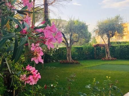For sale, Duplex 4+1+2+Yard, Lura 2, Lalëz Bay.