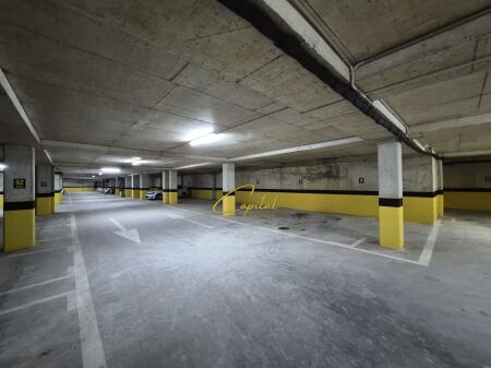 FOR SALE 4 PARKING SPACES 81 M2 XHAMLLIKU 100,000 EURO