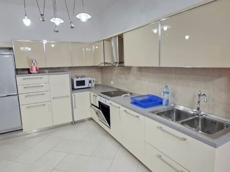 🏠Jepet me qera Apartamenti 2+1+2 📍Kopshti Zologjik , Tirane  📐Siperfaqja 130m2