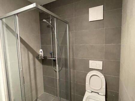 Blloku, jepet me qera apartament 1+1.