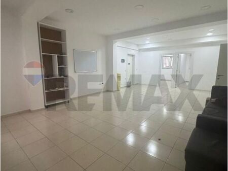 RR. E KAVAJES, WE RENT OFFICE SPACE