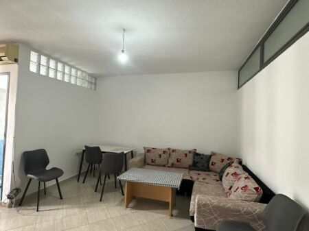 Rent | Apartament 1 + 1 | Rruga 5 Maji | 400 €/month