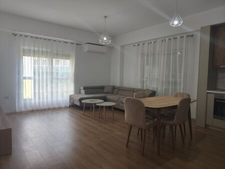 🏢Ne zonen e Ali Demit,Rezidenca Kaimi jepet me qera apartament 2+1+2,i mobiluar.50,000Leke