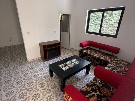 First floor private house for rent is given